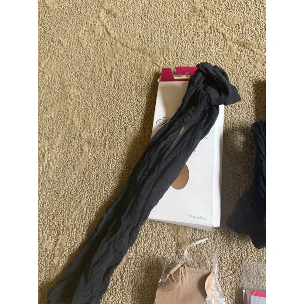 Lot of 7 Vintage Knee High Sheer Sock Black Jet Sandalfoot Nude Vassatette Hanes